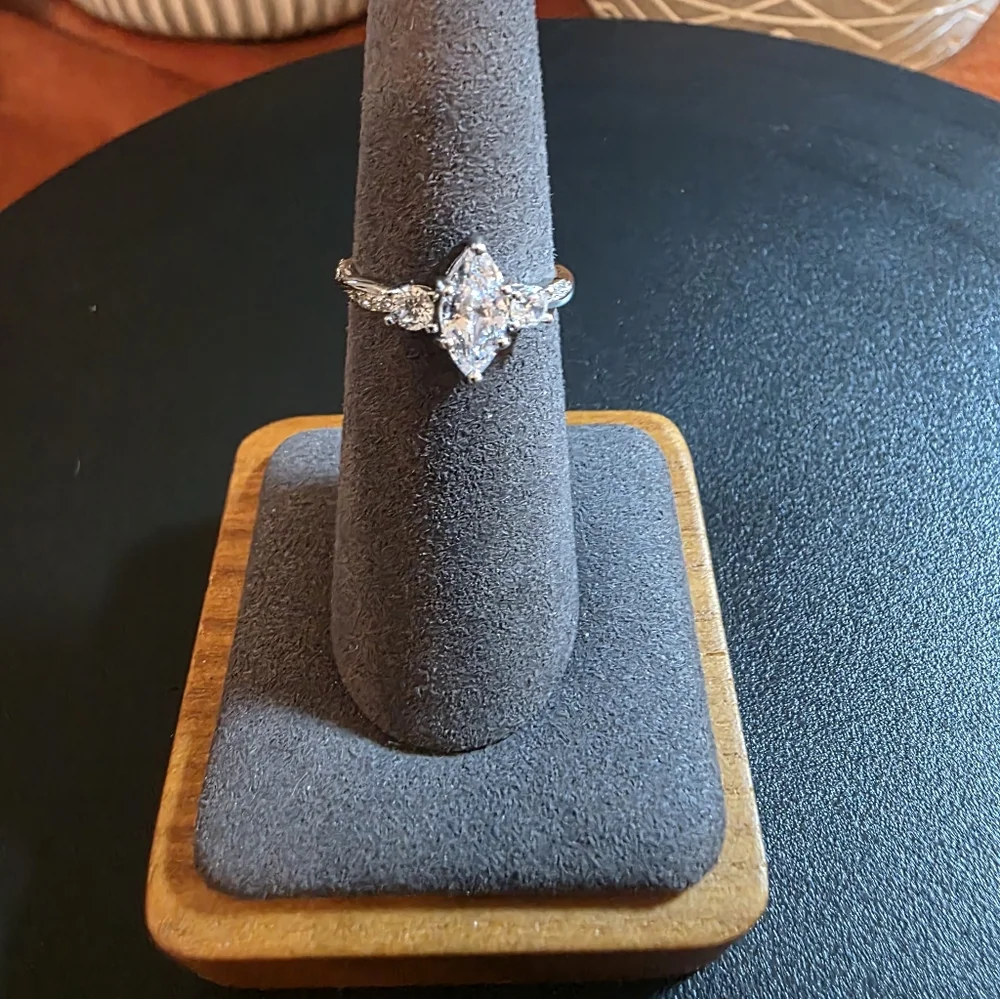 ANU JEWELRY S925  Silver  MOSSIONITE Marquise  Cut Ring. - Picture 3 of 11